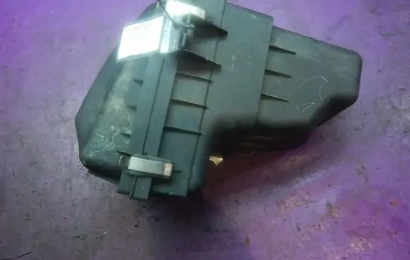 Opel Agila A Air filter box