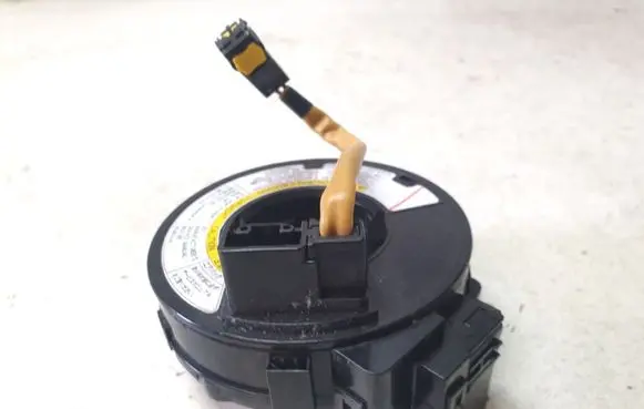 Suzuki Swift I Airbag slip ring squib (SRS ring) 