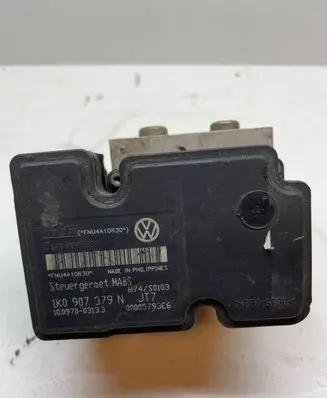 Volkswagen Golf V ABS Pump 1K0907379N 00005793E6