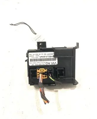 Volkswagen Touran I Other control units/modules 5DK00897702 00020000 1K0959433BT