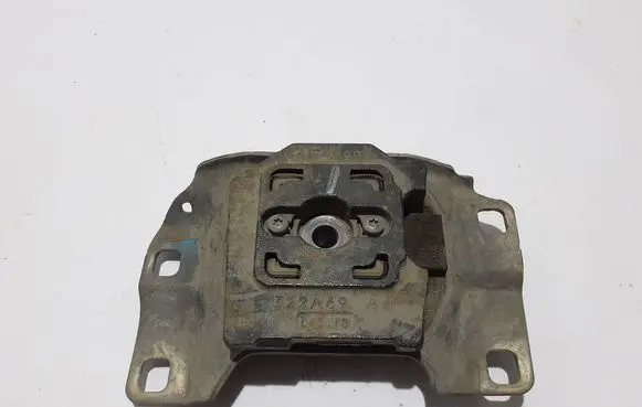 Volvo V40 Gearbox mount 31359780