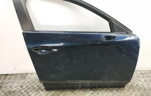 Mazda CX-30 Front door