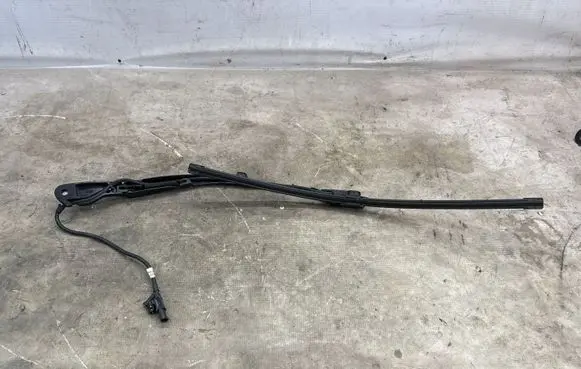 Alfa Romeo Stelvio Windshield/front glass wiper blade 50566902