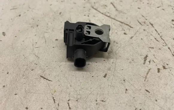 BMW 3 G20 G21 Airbag deployment crash/impact sensor 9349777 913353