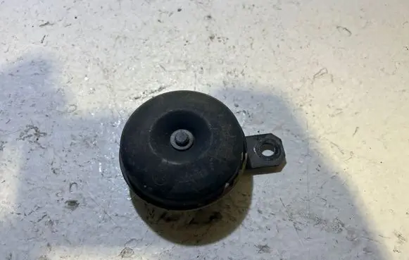 Toyota RAV 4 (XA40) Horn signal