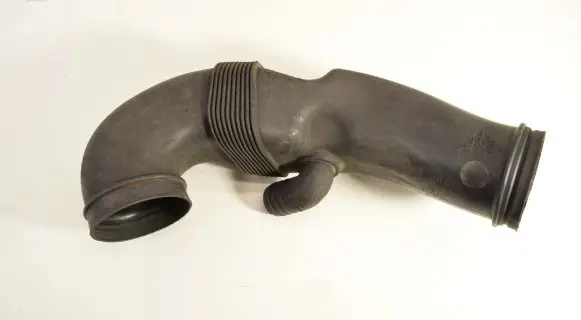 Audi A8 S8 D3 4E Air intake hose/pipe 077129629