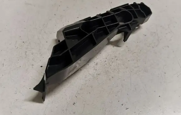 Chevrolet Camaro Front bumper mounting bracket 5253653030