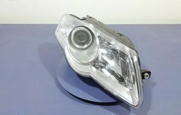 Volkswagen PASSAT B6 Headlight/headlamp 206739