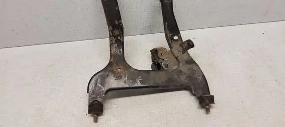 Other engine bay part