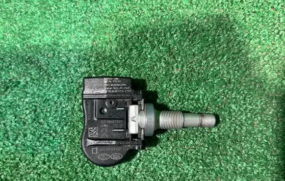 KIA Sportage Tire pressure sensor 52933-D9100