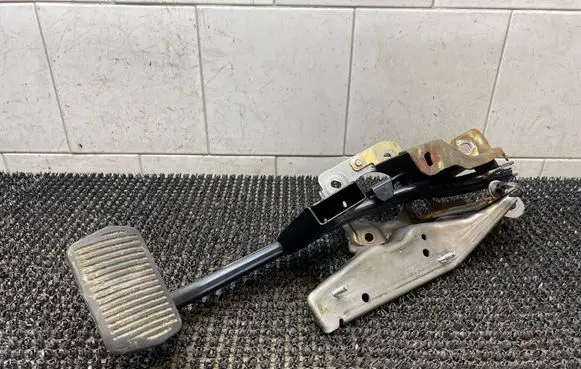 Volvo V40 Cross country Brake pedal 31381469