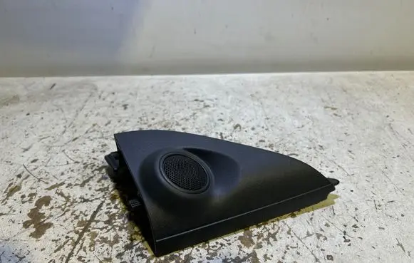 Mitsubishi Outlander Front door high frequency speaker 7221B588