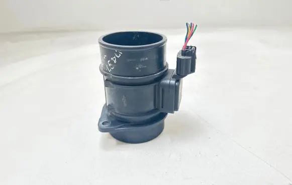 Nissan Note (E11) Mass air flow meter 8200299956 8200358901 5WK97007