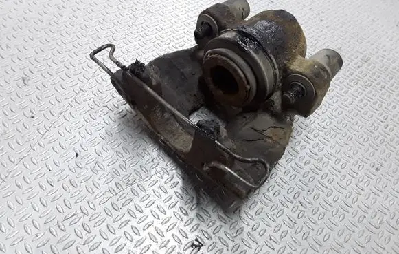 Rear brake caliper