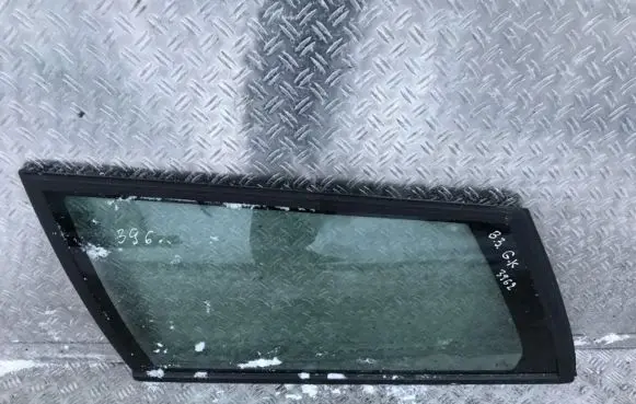 Volkswagen PASSAT B3 Rear side window