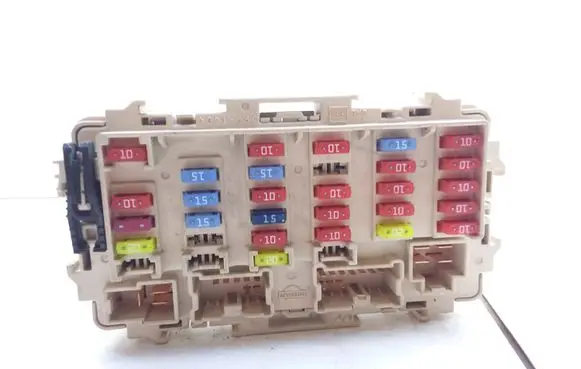 Nissan X-Trail T30 Fuse box set A0271