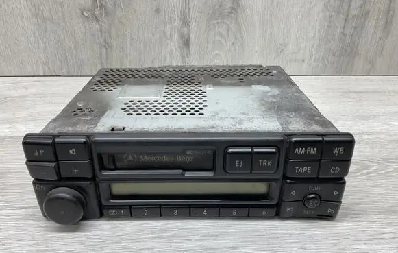 Mercedes-Benz SL R129 Radio/CD/DVD/GPS head unit A0038206086 5301710KHZ CM2396