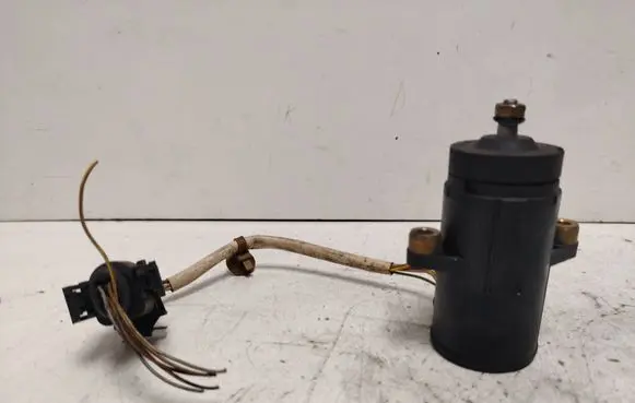 Audi A6 S6 C5 4B Acceleration sensor 0281002289 965100379 028907475AL