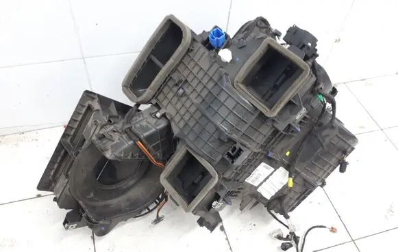 Renault Master III Interior heater climate box assembly 272700034R 3730464 A21201700
