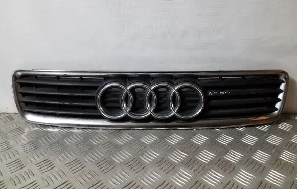 Audi A4 S4 B5 8D Front grill 8D0853651R