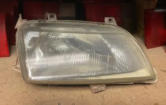Volkswagen Sharan Headlight/headlamp 0301048302
