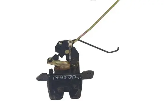 Hyundai Tucson JM Tailgate lock latch 