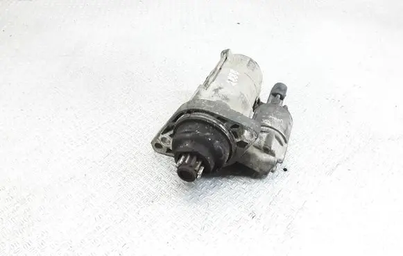 Volkswagen Caddy Starter motor 02Z911023H