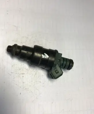 Renault Scenic I Fuel injector 875368