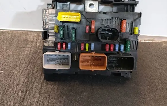 Citroen C2 Fuse module 9659741780
