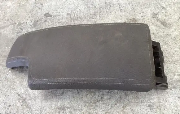 Renault Megane III Armrest 1906003