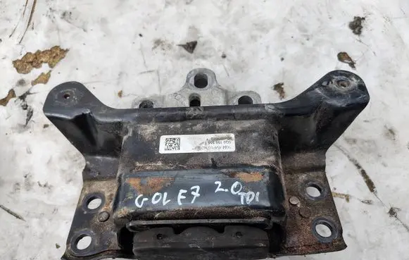 Volkswagen Golf VII Gearbox mounting bracket 5Q0199555T