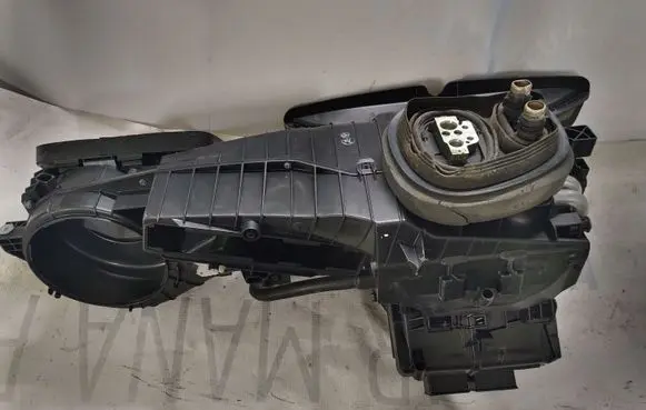 Volkswagen Golf VI Interior heater climate box assembly 3C1820308