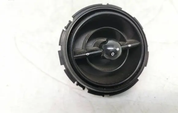Mini One - Cooper R50 - 53 Dash center air vent grill 6800887 680088706 57633410