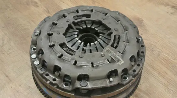 BMW 5 F10 F11 Flywheel 7634767