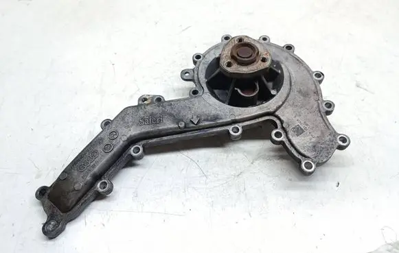 Audi Q7 4M Water pump 059121008G