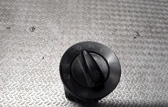 Volkswagen Golf IV Light switch TC41C0941531