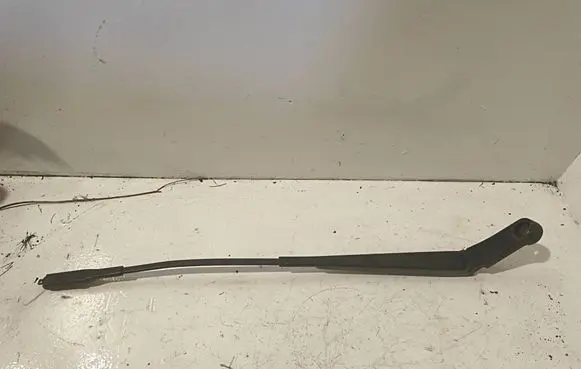 Volkswagen PASSAT B6 Windshield/front glass wiper blade 179728