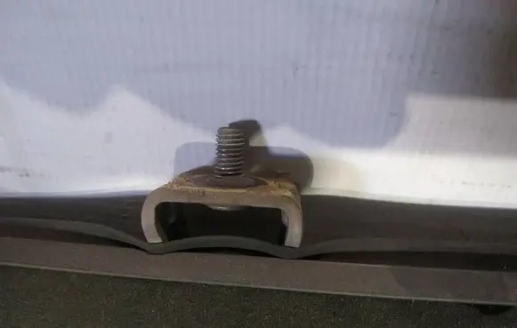 Skoda Octavia Mk2 (1Z) Tailgate/trunk/boot hinge