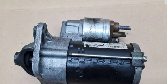 Renault Clio IV Starter motor 233006508R
