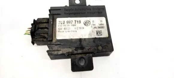 Volkswagen Touareg I Alarm control unit/module 7L0907719 510190351
