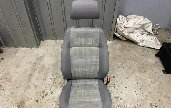 Volkswagen Caddy Front passenger seat 