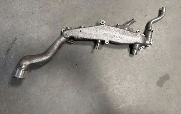 Toyota GR 86 Engine coolant pipe/hose 14050AB520
