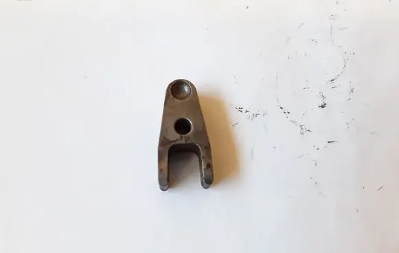 Mercedes-Benz CLS C219 Fuel Injector clamp holder NOCODE