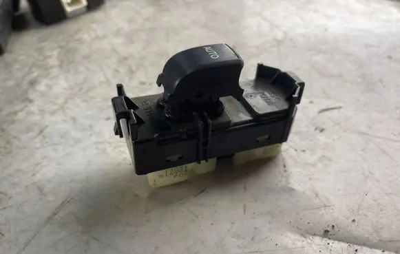Electric window control switch