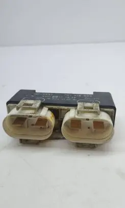 Audi A6 S6 C5 4B Coolant fan relay 701919506 899978