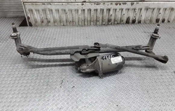 Volkswagen New Beetle Front wiper linkage and motor 1C1955023A