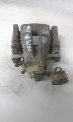 Opel Zafira A Rear brake caliper