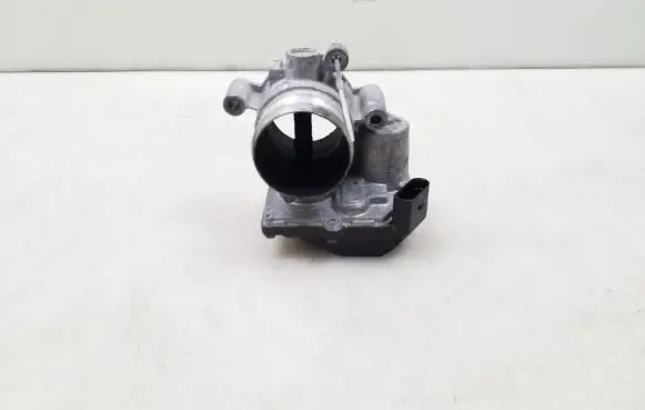 Volkswagen Tiguan Throttle valve 03L128063AF