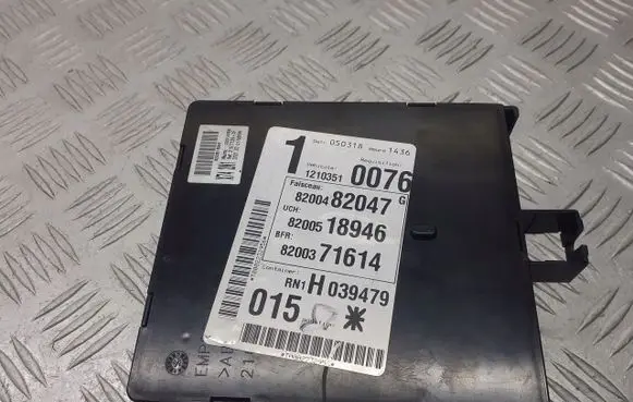 Renault Laguna II Fuse box set 8200371614