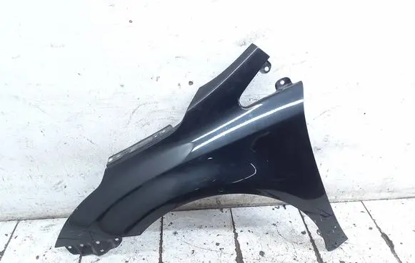 Toyota Avensis T270 Fender 
